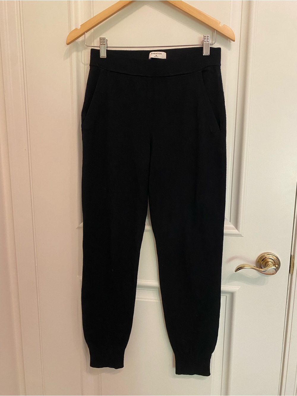 Aritzia Black Knit Jogger Sweatpants